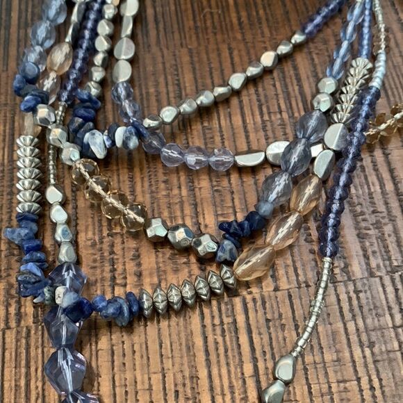 Fun pretty multi string necklace - Picture 2 of 3